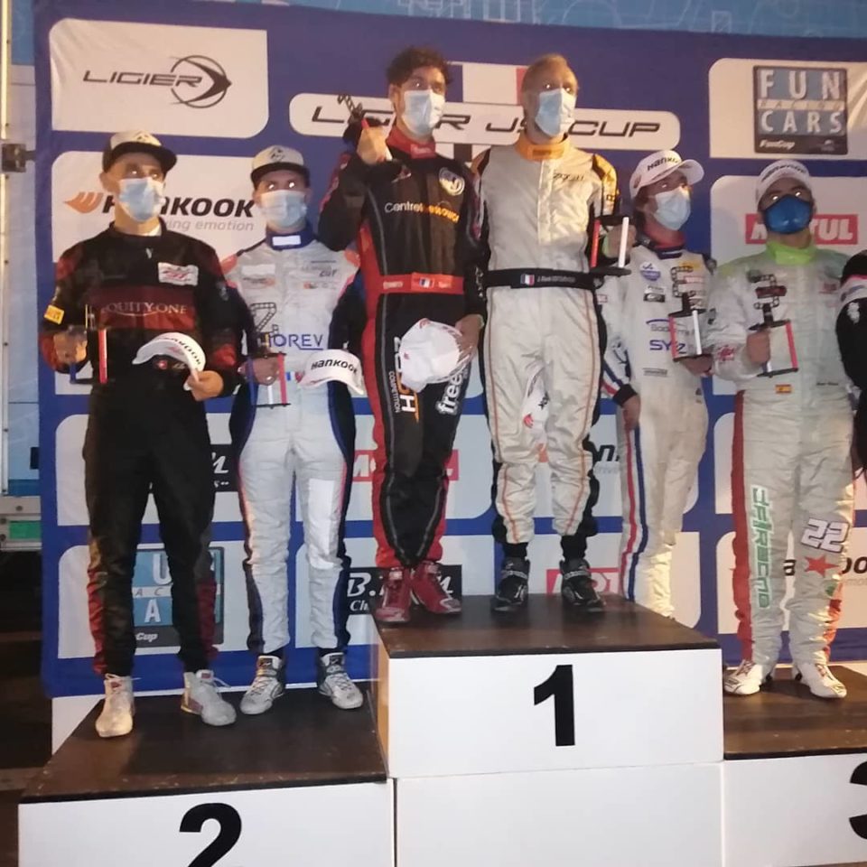 Podium ligier js2r 10 CASTELLET